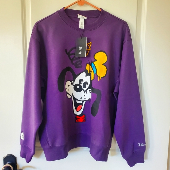 NWT Disney 100 X H&M men's purple goofy crewneck sweater.Fits men's medium